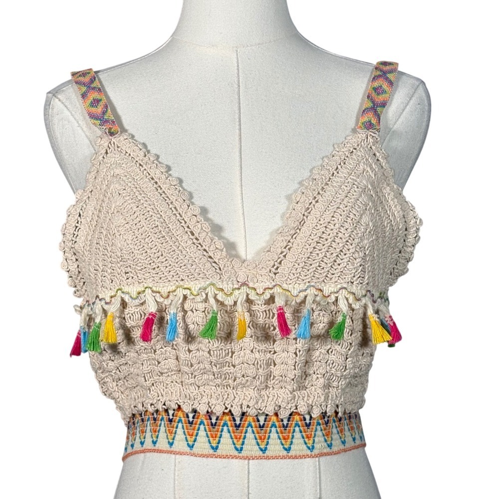 Sans Souci Womens Boho Crochet Knit Tassel Crop Top Beige Multi Color Sleeveless
